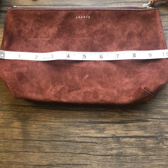 Theory Pouch Suede - Picture 5 of 5
